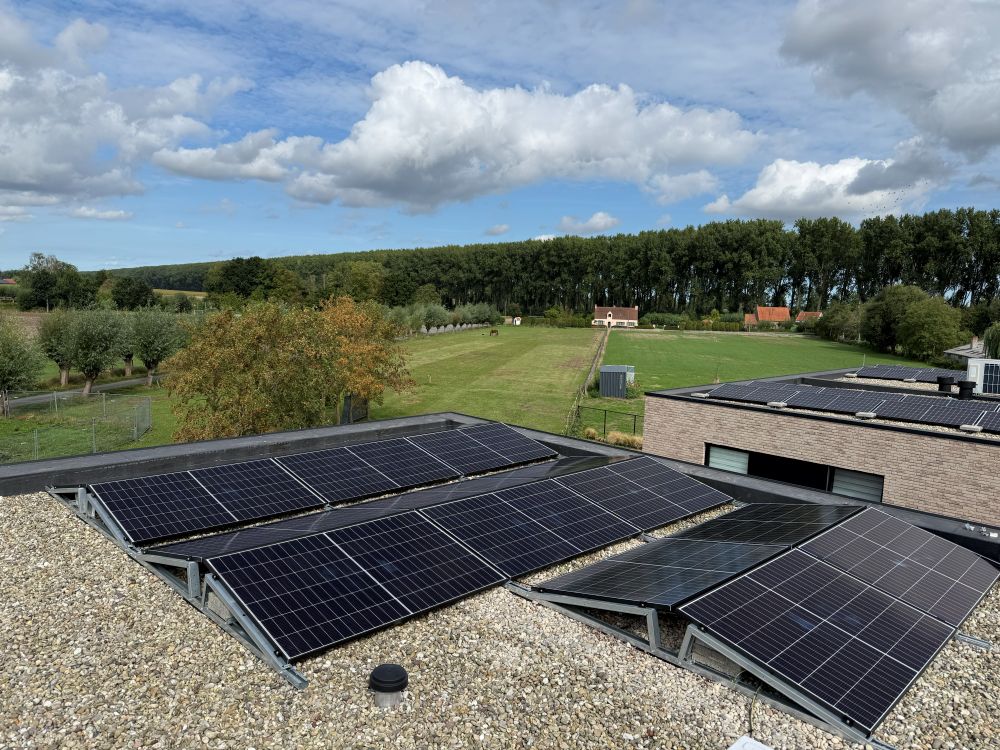 Uitbreiding van bestaande PV-installatie - Foto 3 van 3 - Moerkerke