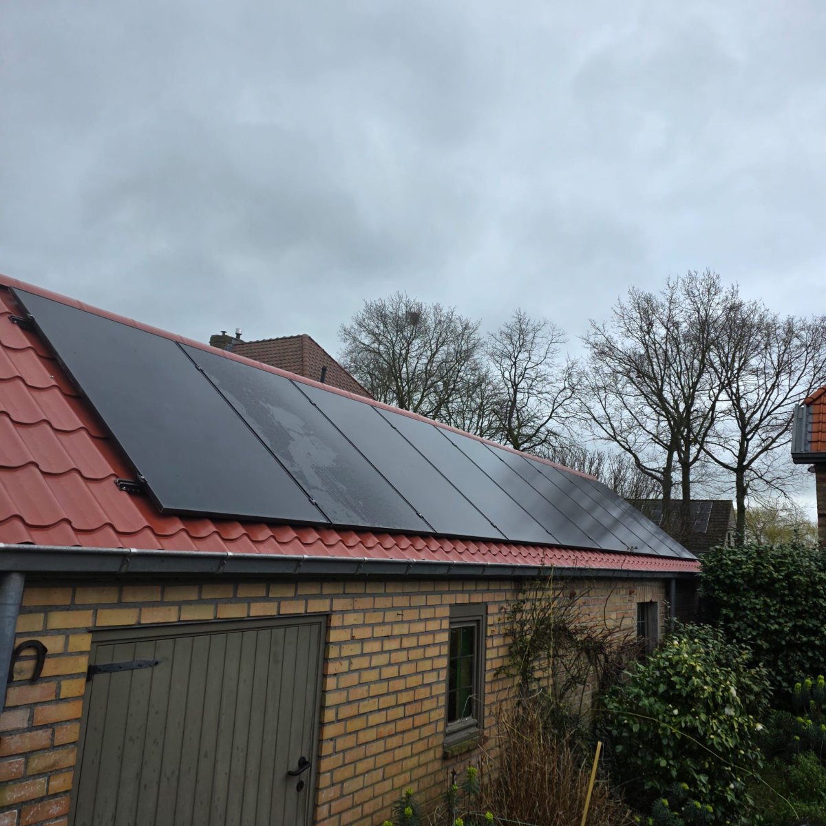 Project Zonne-energie met opslag – Slim investeren in de toekomst in Andere Sint-Kruis Brugge - JJ Electric zonnepanelen en domotica installatie